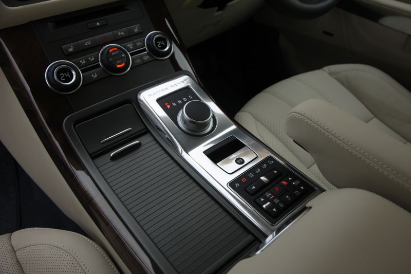 Land Rover Range Rover Sport I facelift 2009 3 6 LR TD V8 272 Hp 